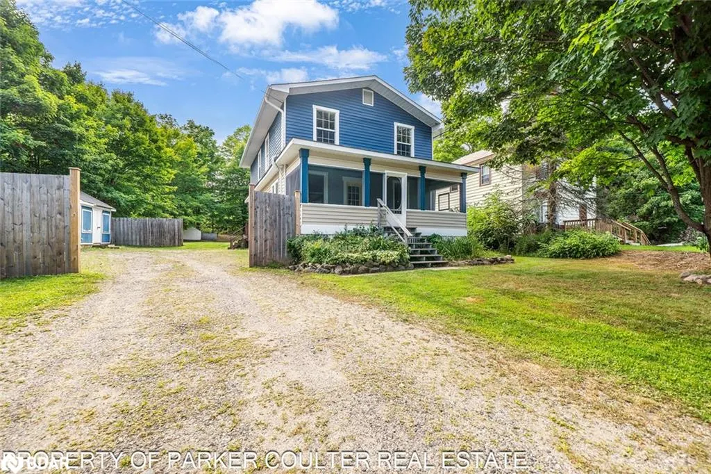 575 High St