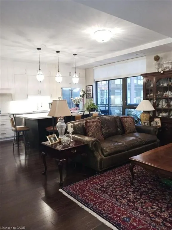 112 King Street E, #1109
