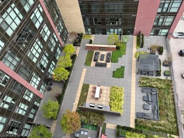 112 King Street E, #1109
