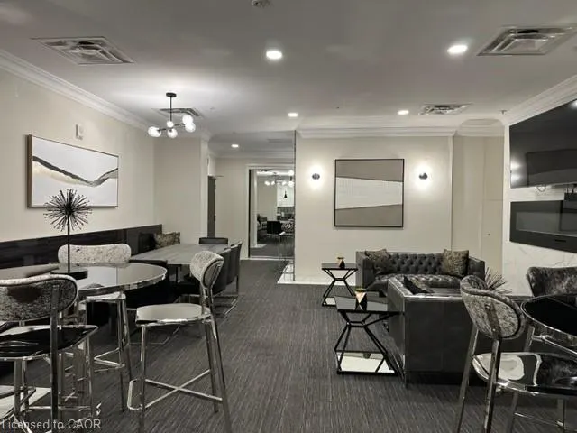 112 King Street E, #1109