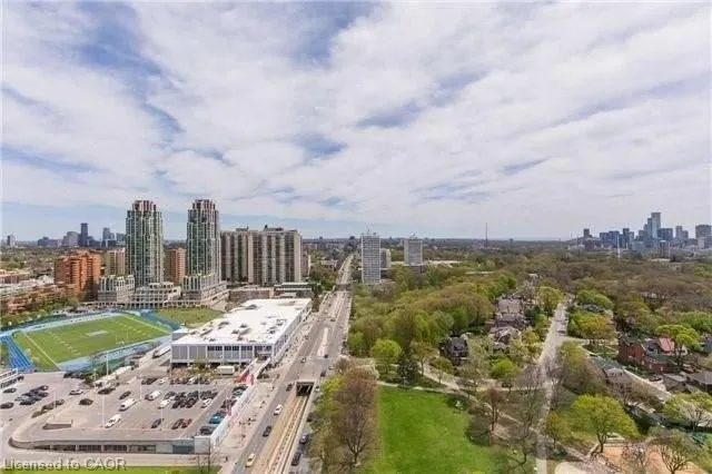 501 St Clair Avenue, #1303