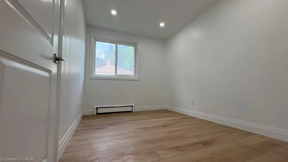 215 Moore Street, #5