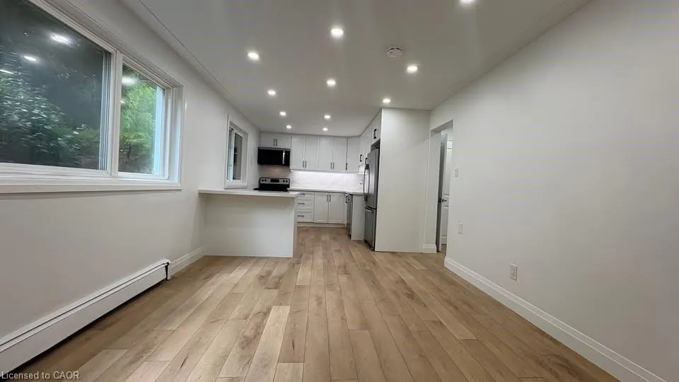 215 Moore Street, #5