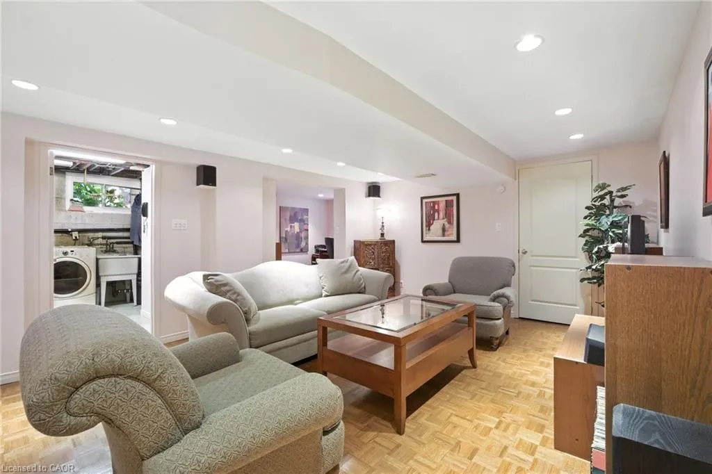 4042 Melba Lane