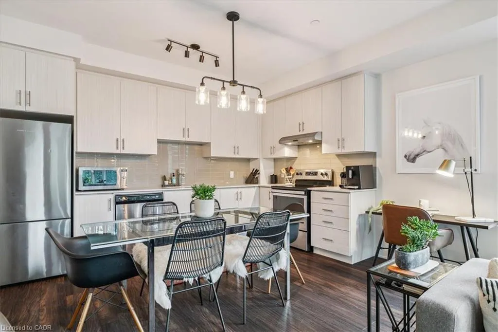 320 Plains Road E, #211