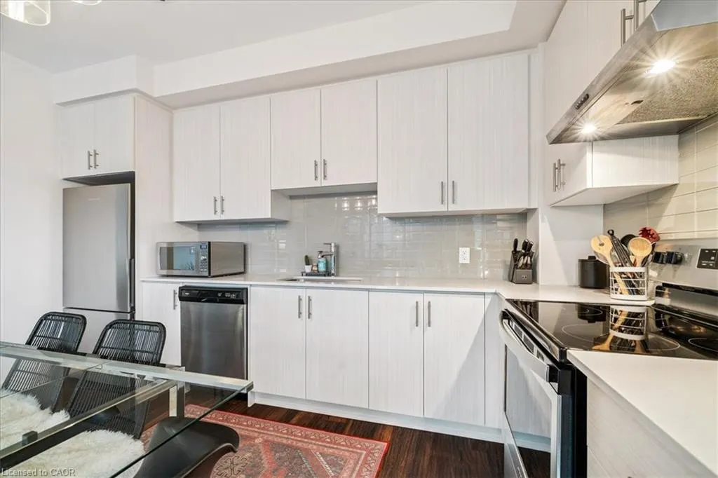 320 Plains Road E, #211