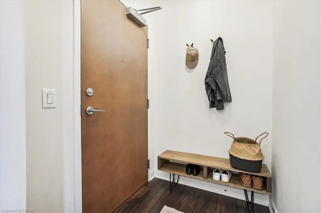 320 Plains Road E, #211