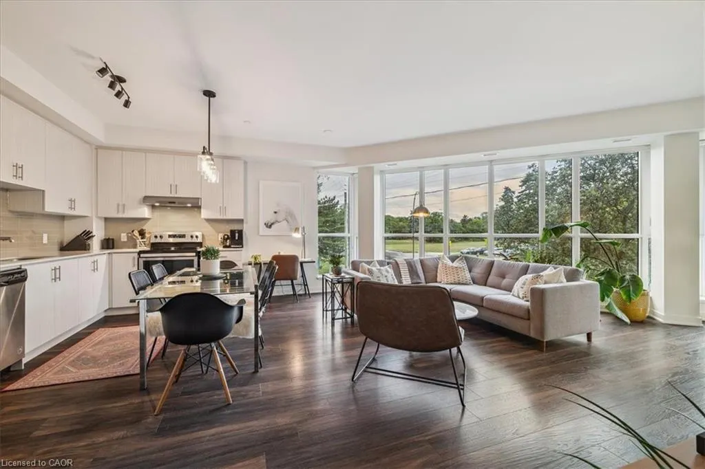 320 Plains Road E, #211