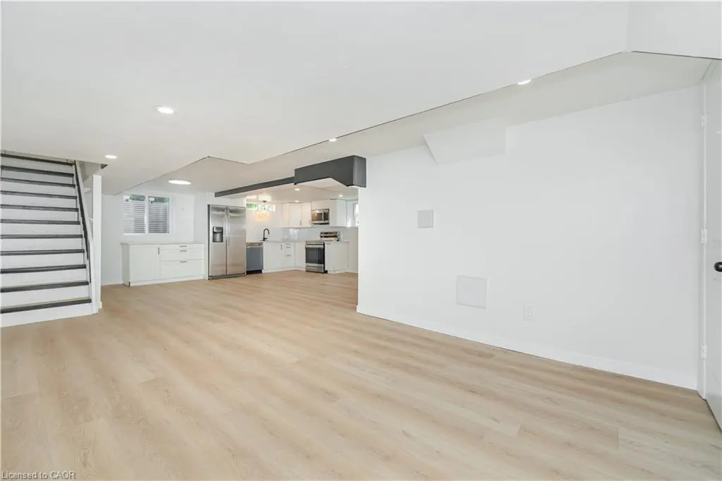 214 Forest Hill Drive, #Lower