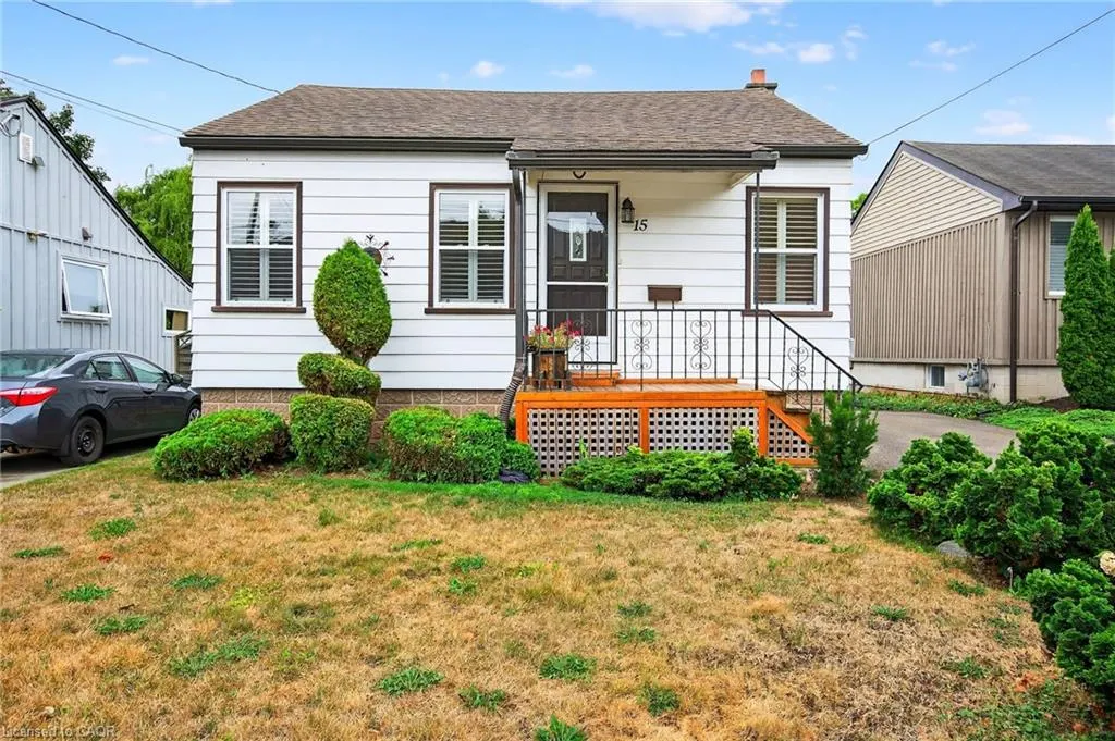 15 Donald Avenue