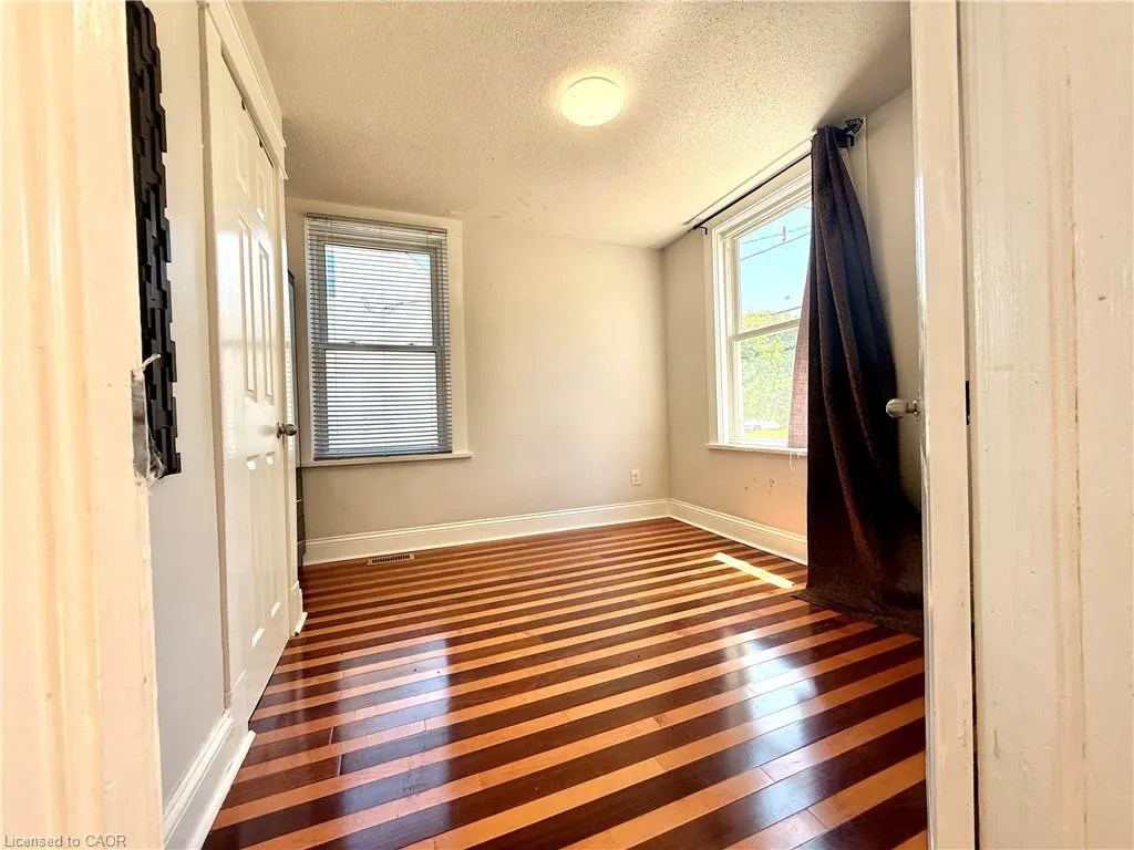 93 Norfolk Avenue