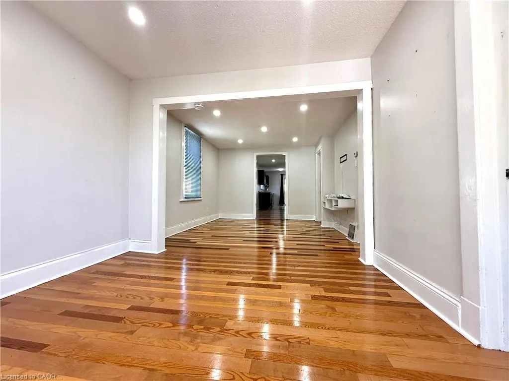 93 Norfolk Avenue