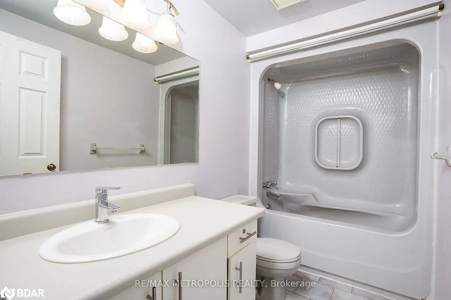 2 Royalwood Court, #59
