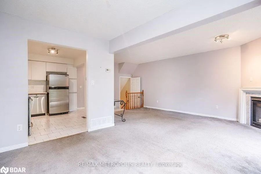 2 Royalwood Court, #59