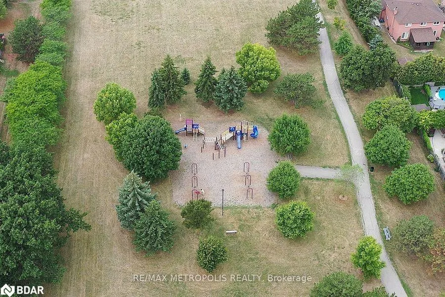 2 Royalwood Court, #59