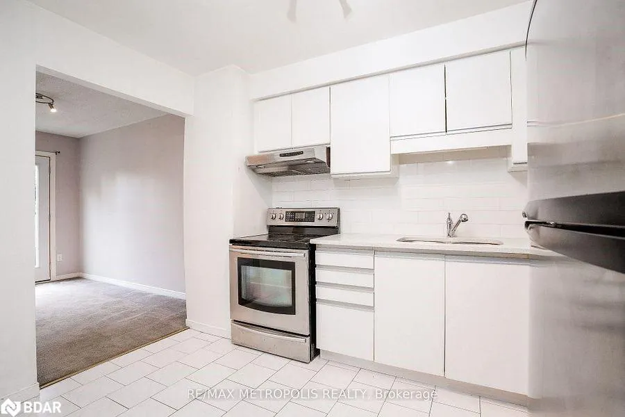 2 Royalwood Court, #59