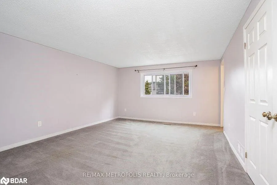 2 Royalwood Court, #59