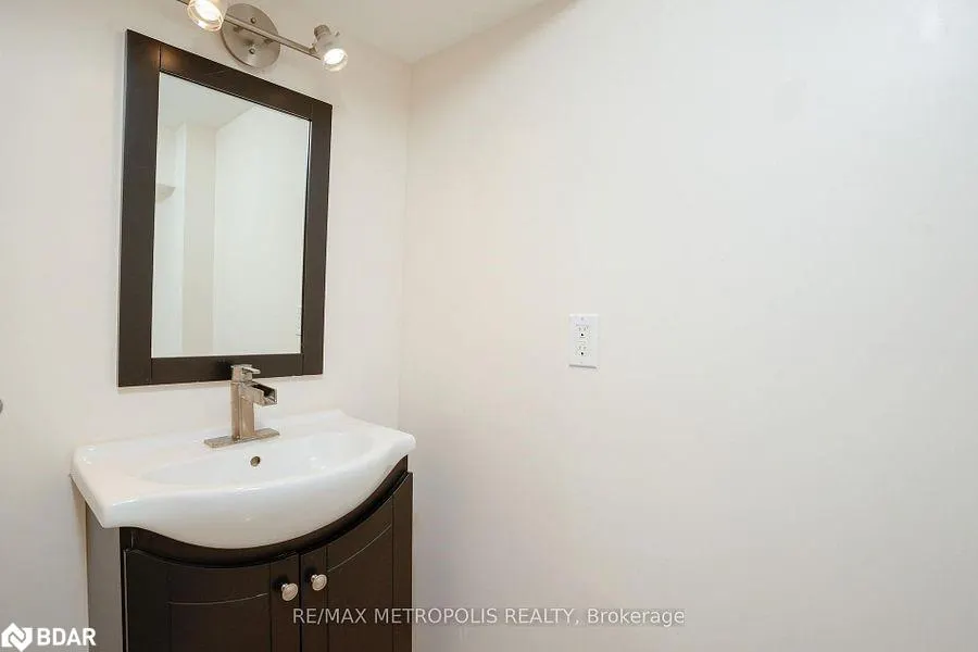 2 Royalwood Court, #59