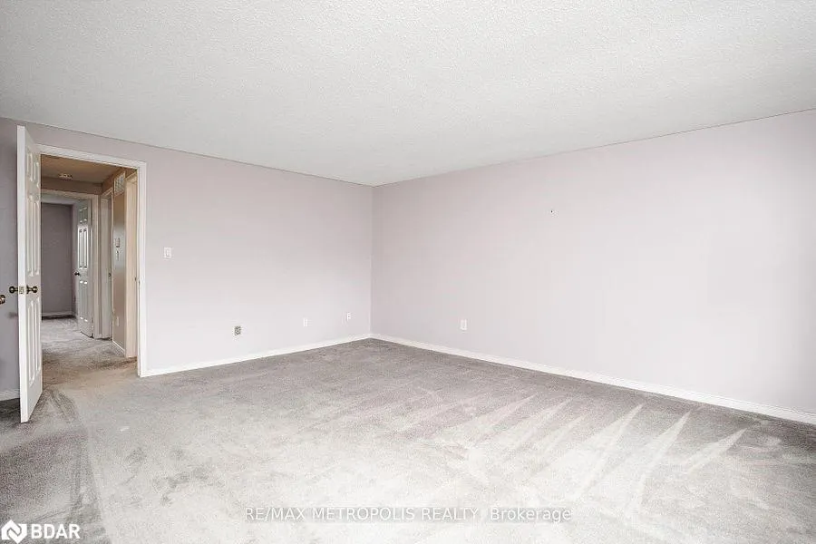2 Royalwood Court, #59