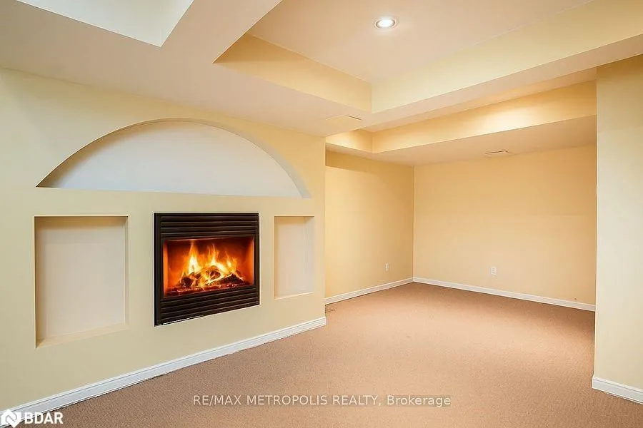 2 Royalwood Court, #59