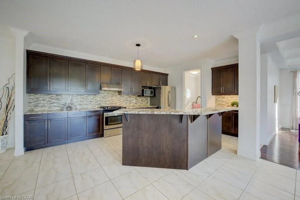215 Hostetler Road