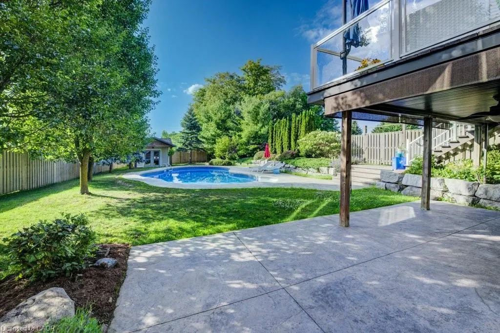 215 Hostetler Road