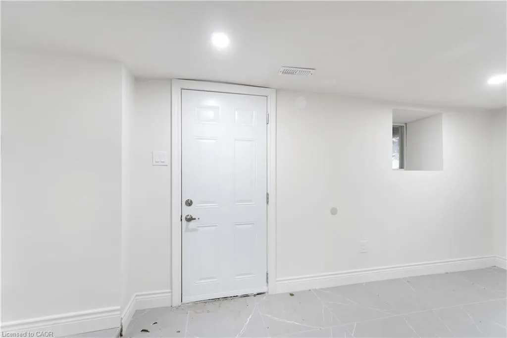 18 Mountain Street, #3