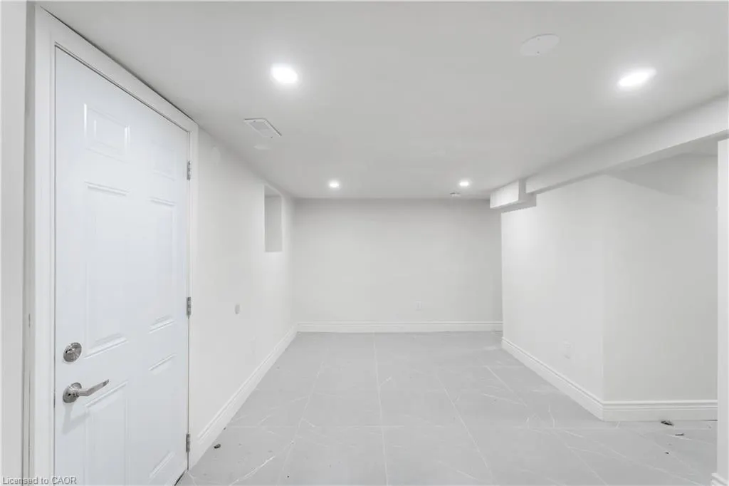 18 Mountain Street, #3