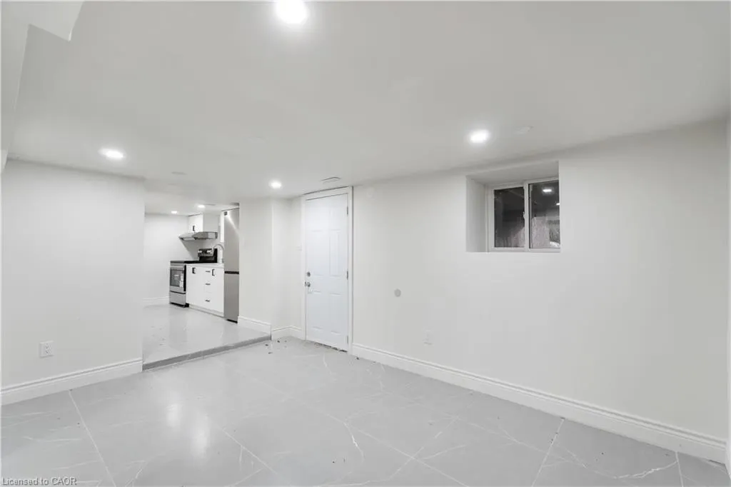 18 Mountain Street, #3