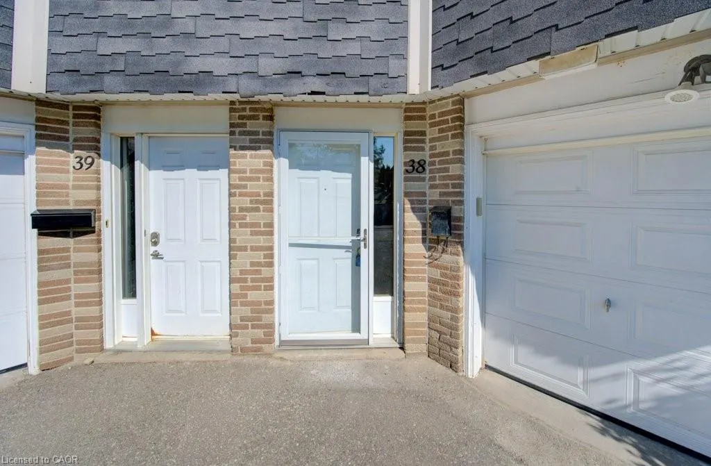60 Elmsdale Drive, #38