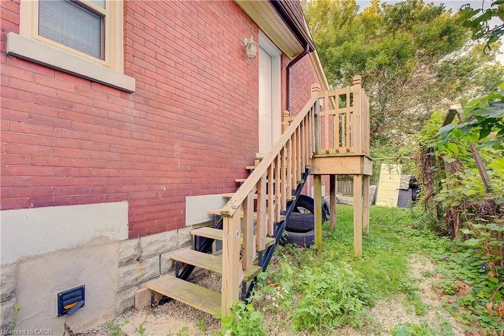 201 Clarence Street