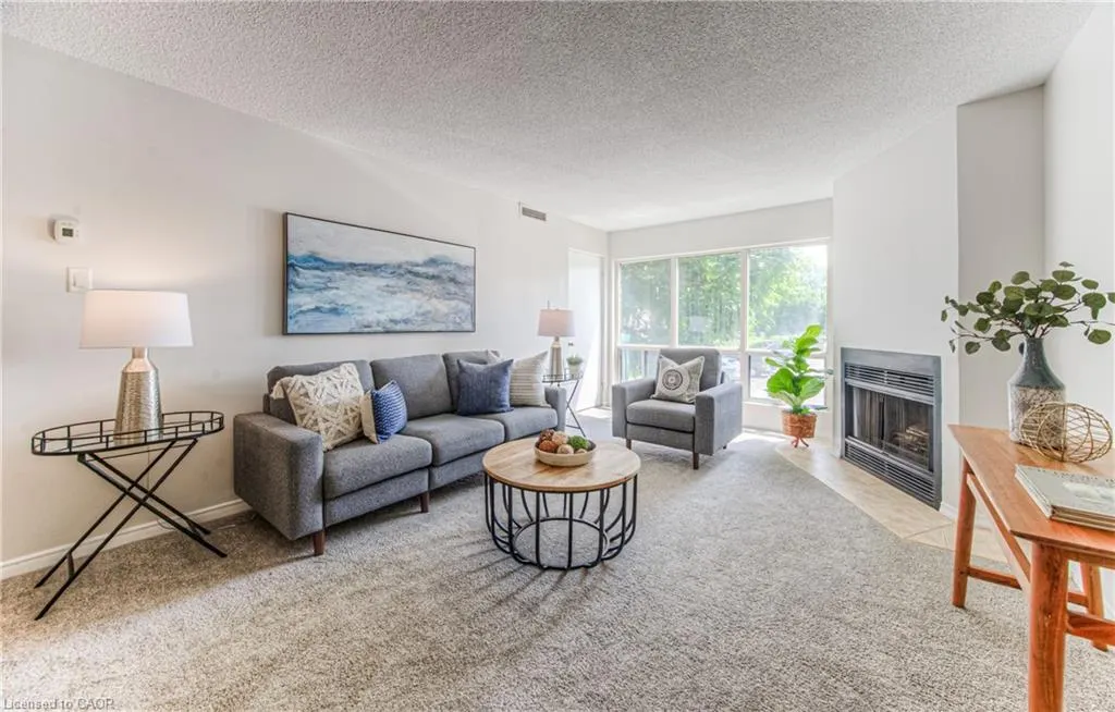 15 Hofstetter Avenue, #213
