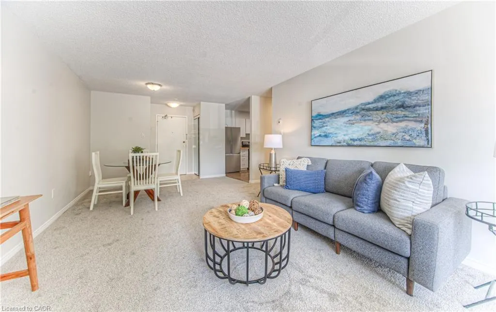 15 Hofstetter Avenue, #213
