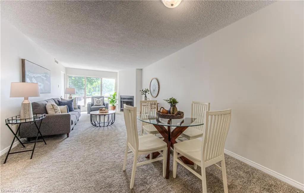 15 Hofstetter Avenue, #213