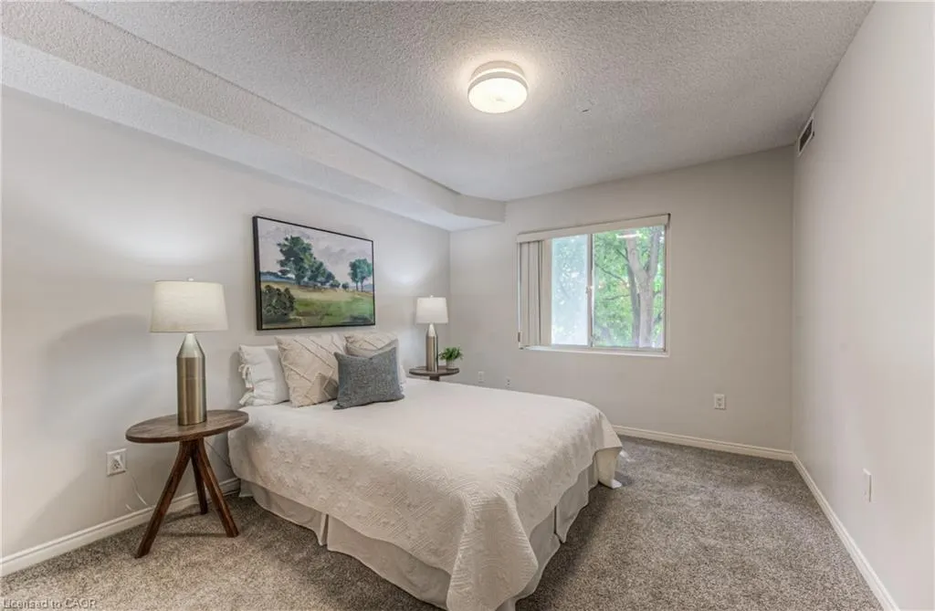 15 Hofstetter Avenue, #213