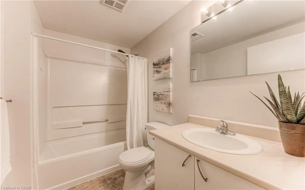 15 Hofstetter Avenue, #213