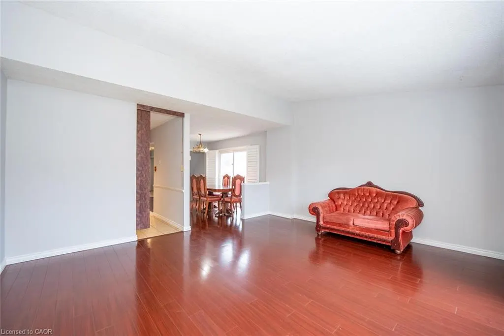 277 Macintosh Drive