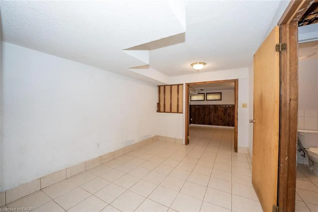 277 Macintosh Drive