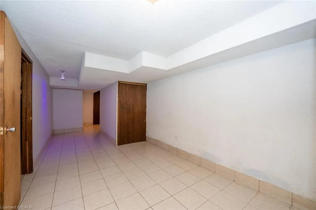 277 Macintosh Drive