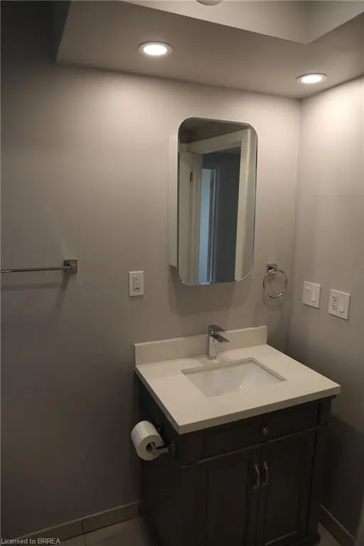 20 Ridgeview Lane, #Lower