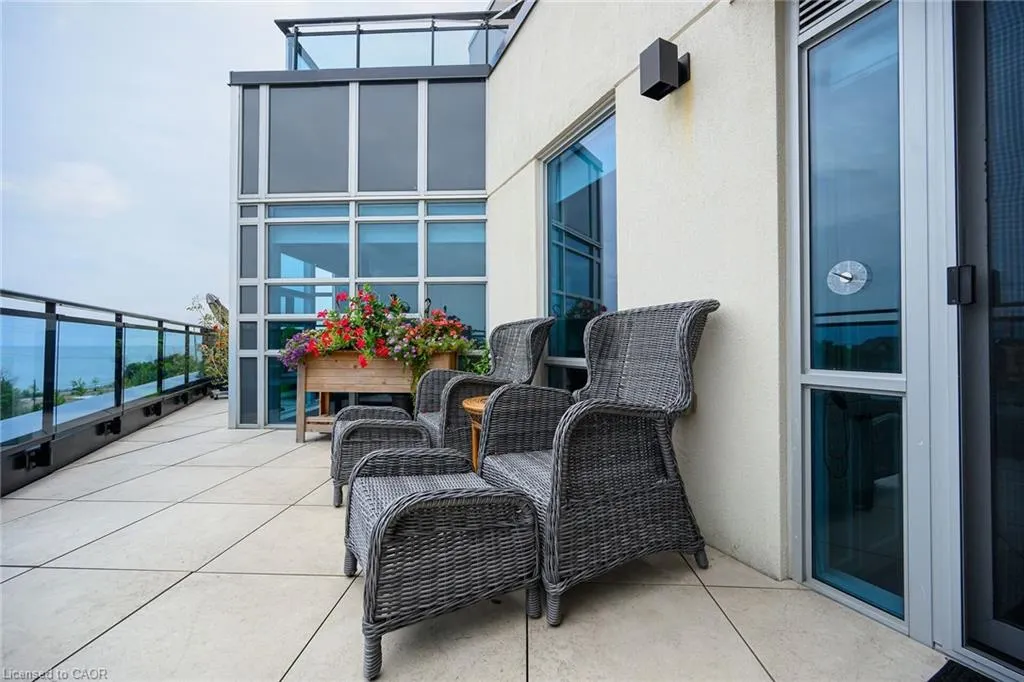 10 Concord Place, #408