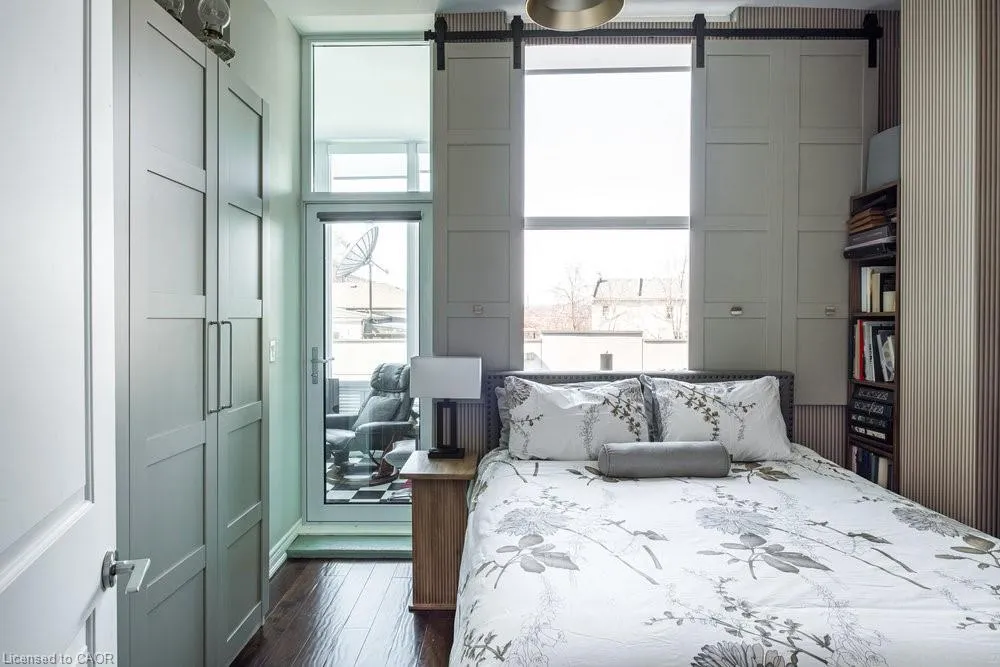 50 Murray Street W, #201
