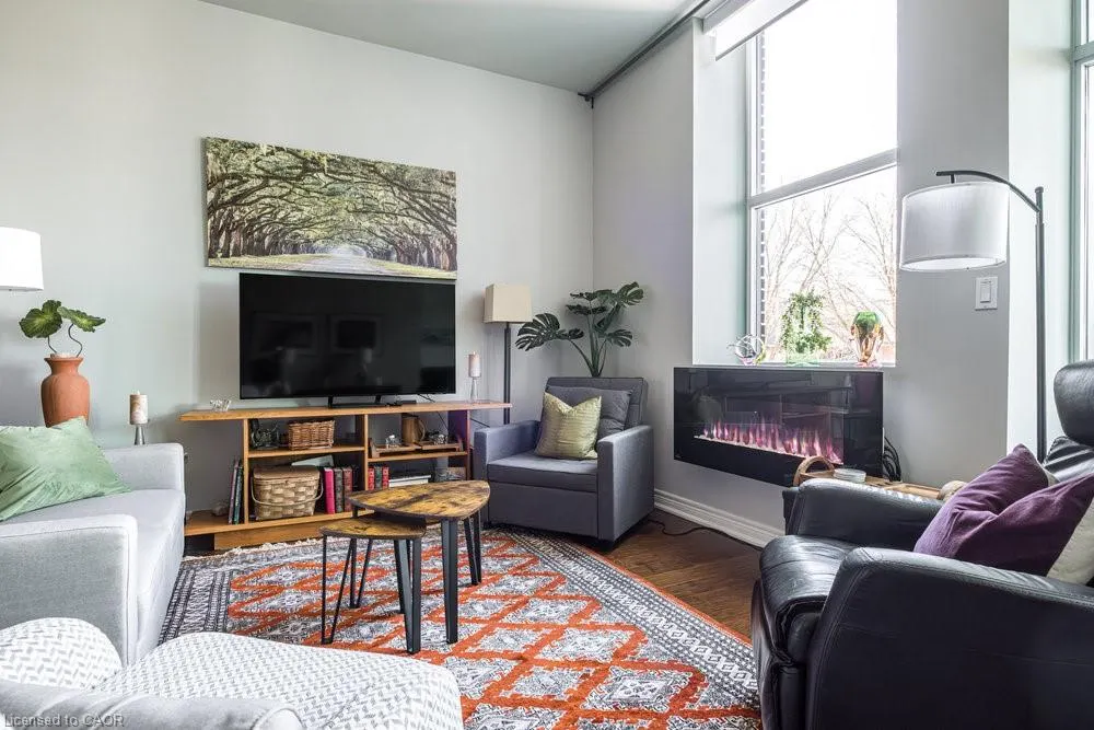 50 Murray Street W, #201