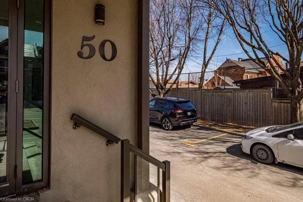 50 Murray Street W, #201
