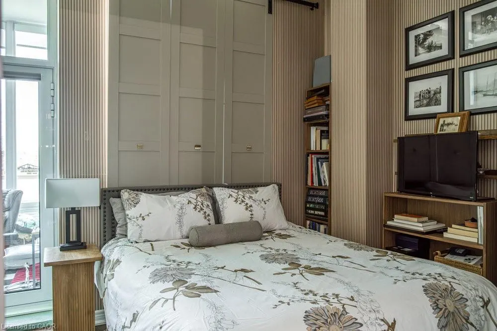 50 Murray Street W, #201