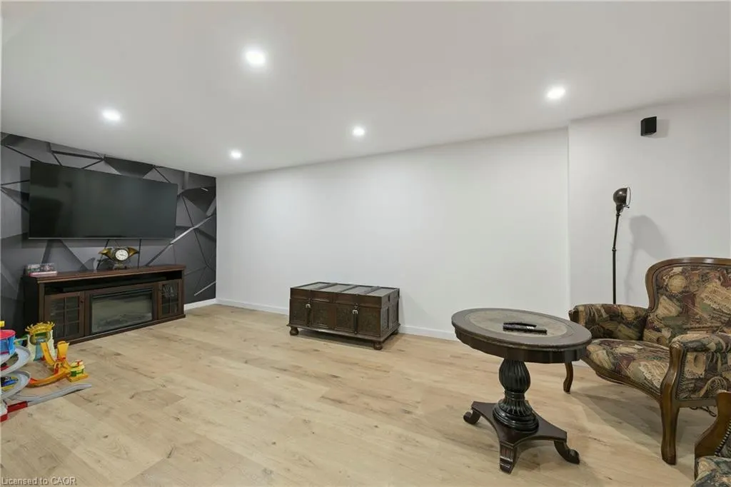3523 Pintail Circle