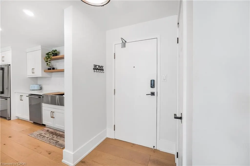 2121 Lakeshore Road, #205