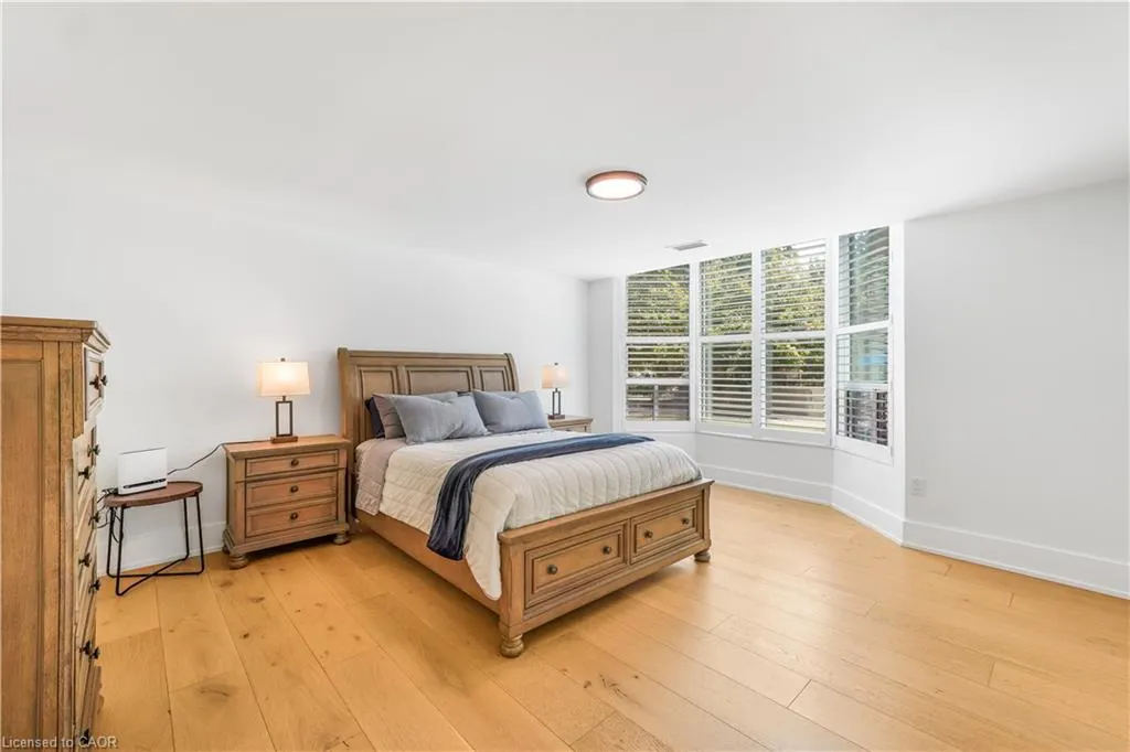 2121 Lakeshore Road, #205