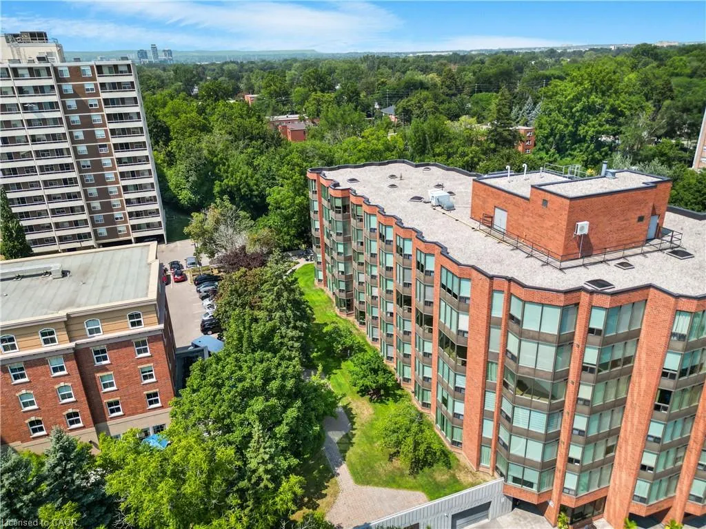 2121 Lakeshore Road, #205