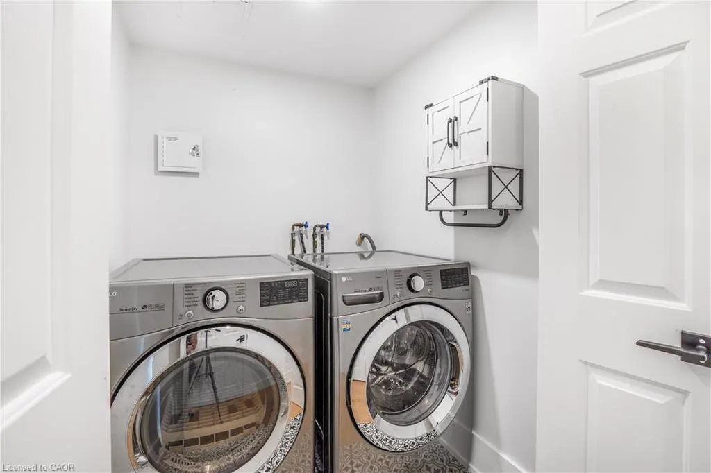 2121 Lakeshore Road, #205